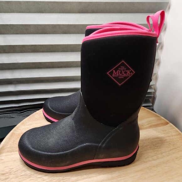Muck Boot Element Kids Snow Boots – Youth Size 6 – Black & Pink – Rated to -20°F - Picture 8 of 11